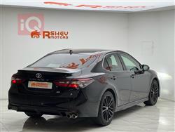 تۆیۆتا کامری